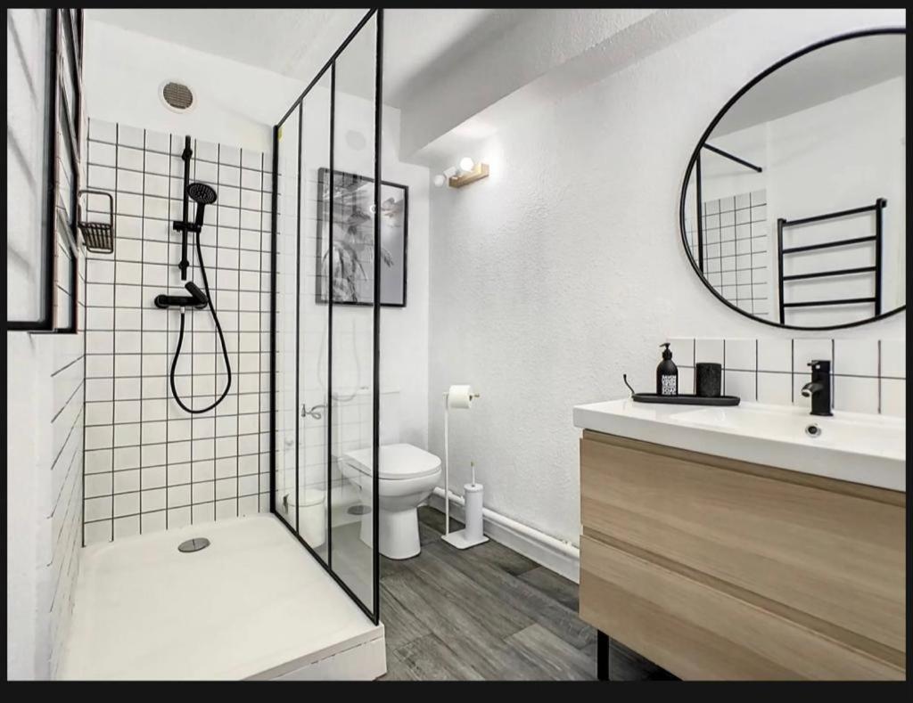 Studio Contemporain Avec Piscine Proche De La Mer Канни Екстер'єр фото
